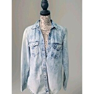 GAP Women Sz S Acid Wash Denim Shirt Jacket Cotton Button Front Classic Fit